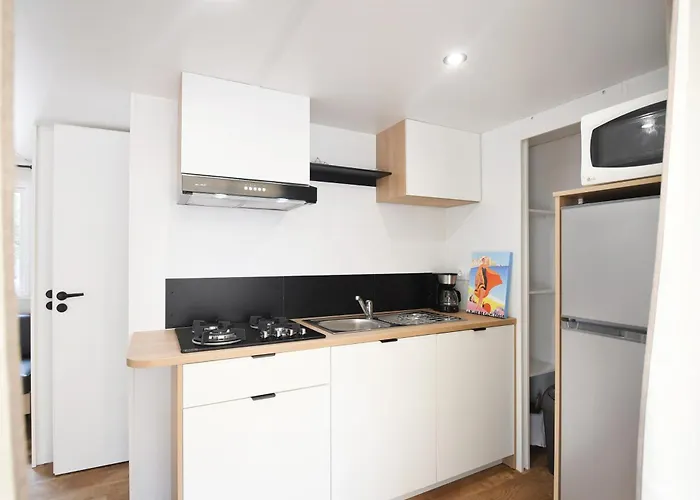 International Campingplatz 3*