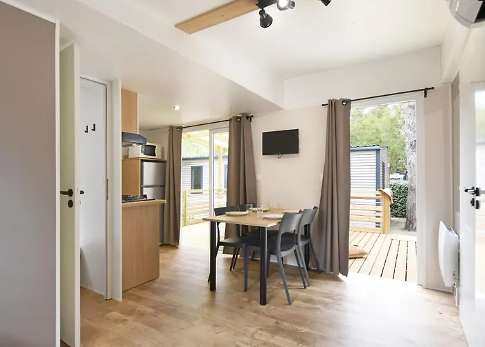 International 3* Calvi (Corsica)